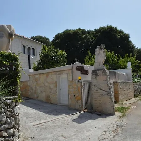 Appartement In Donji Humac